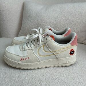 Nike Air Force 1 Sneakers - limited drop